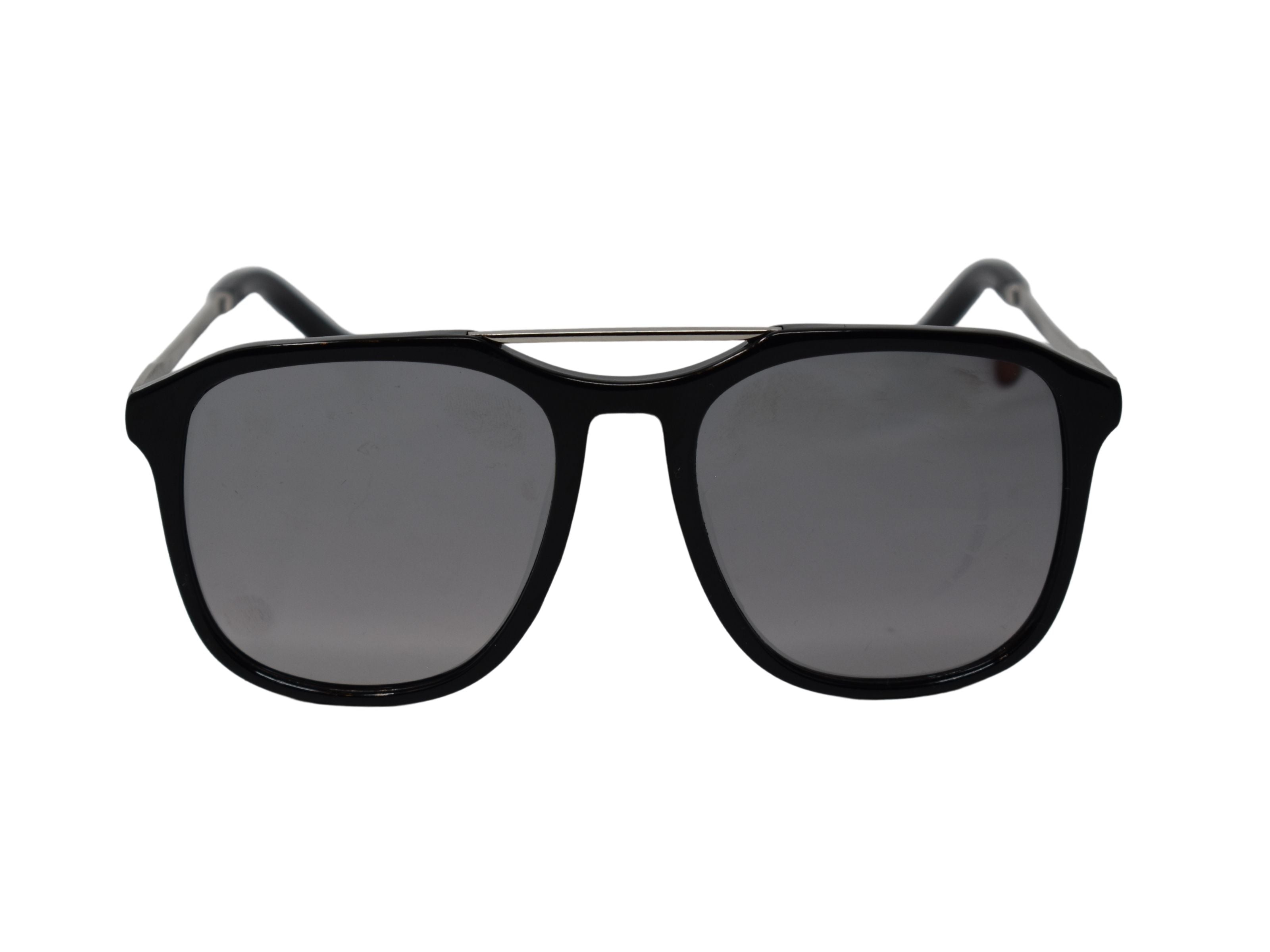 Bring an instant chic appeal with our stylish Breita Black aviator sunglasses with silver lens.