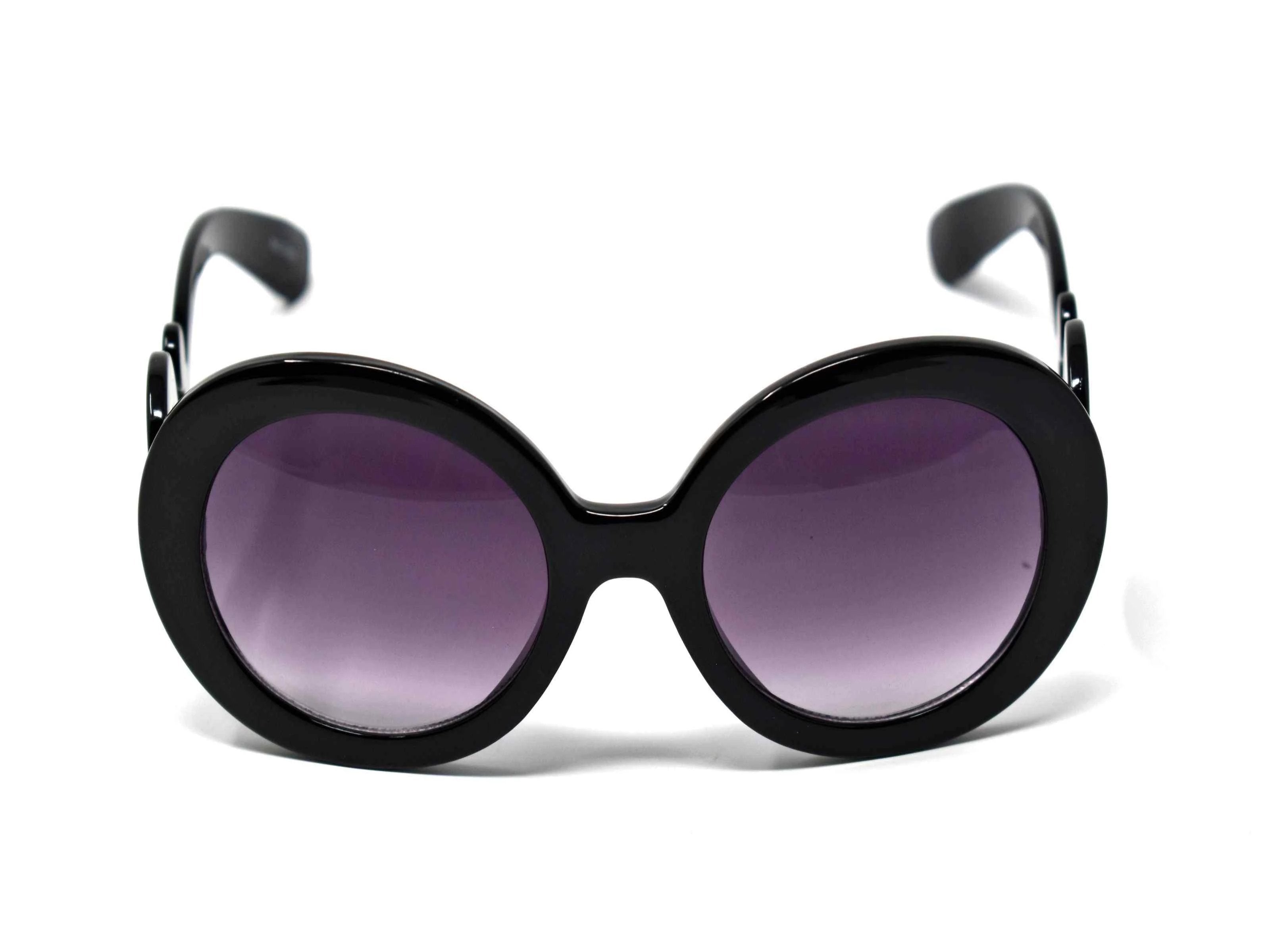 Be prepared to add our Clover Black frame glasses with swirl handle and a black lens to your top 10 go too favs.