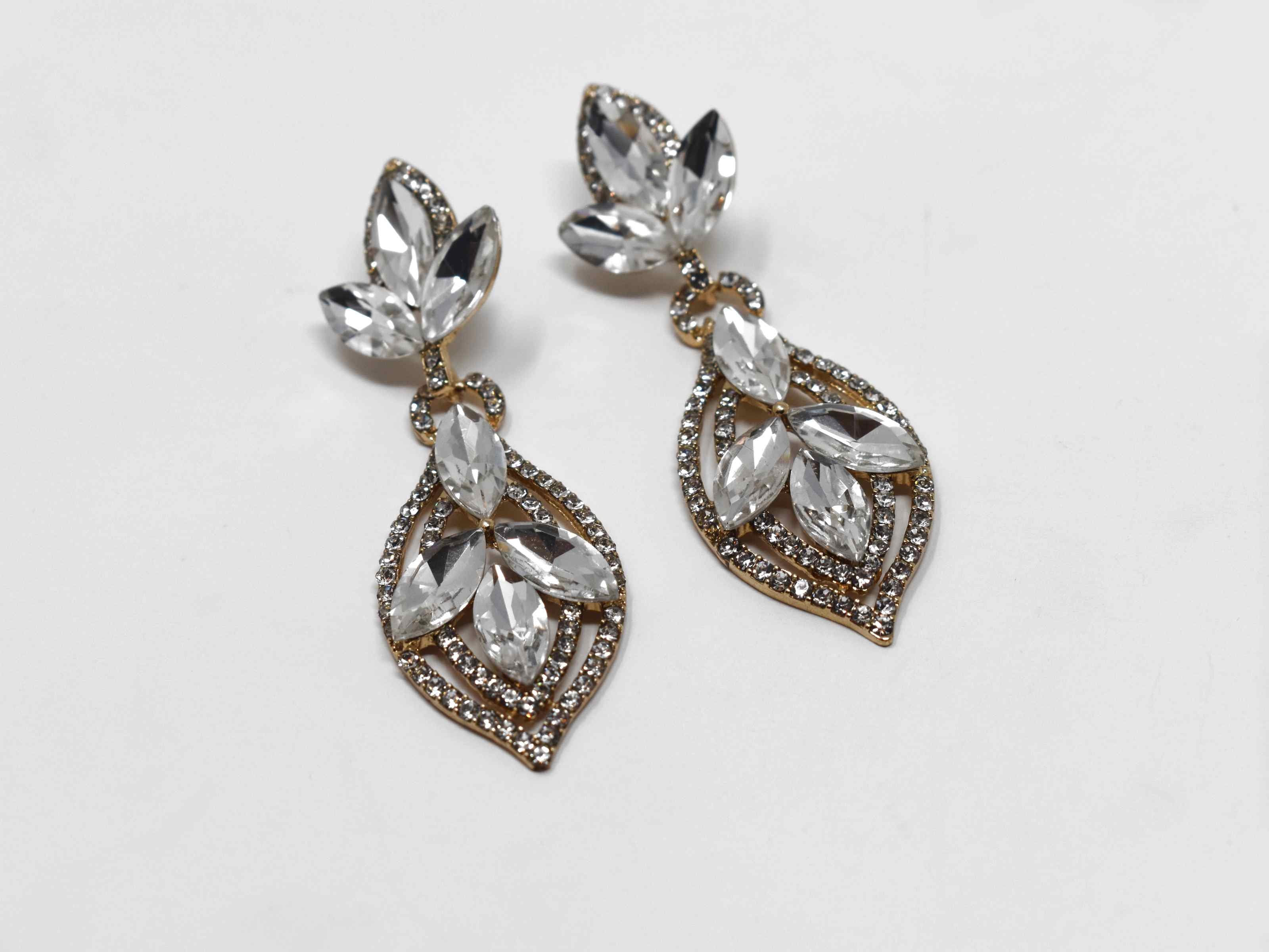 Jaborosa gold Dangle Earrings