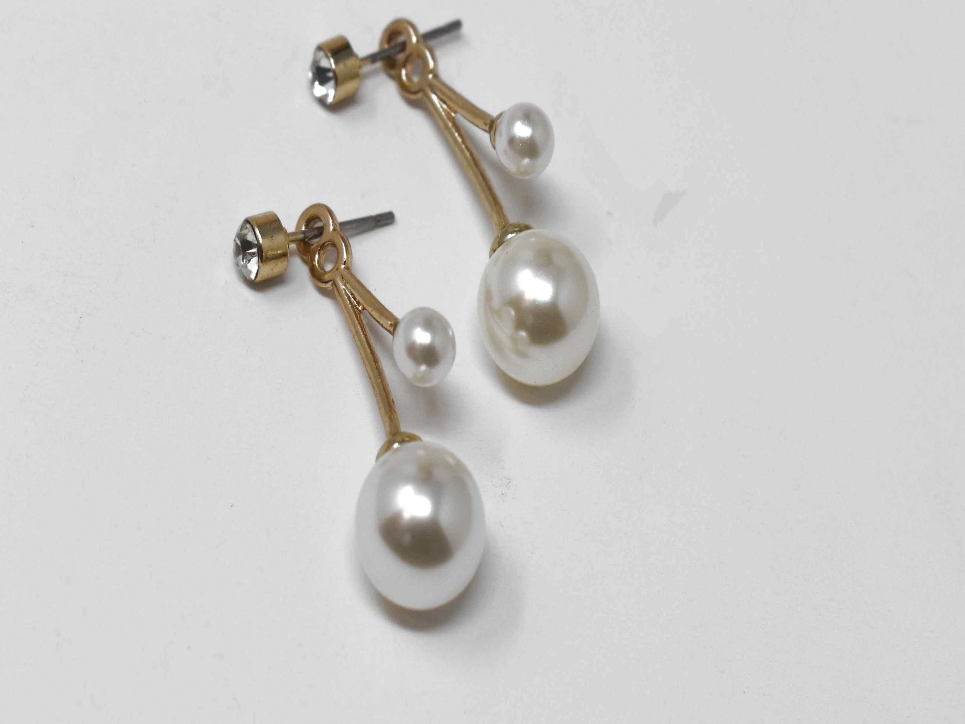 Olivia Gold and Pearl Earrings
