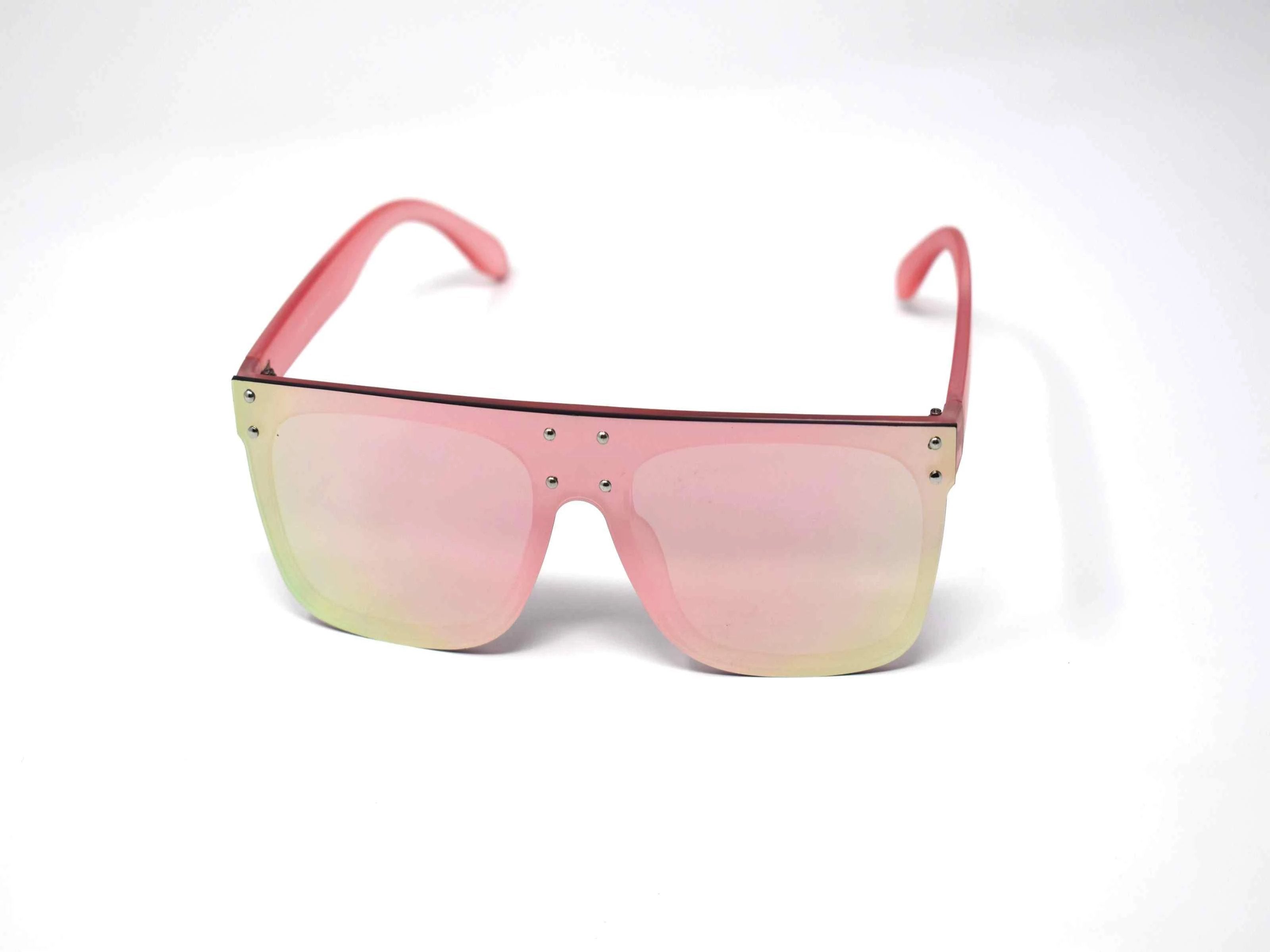 Fashion forward and edgy is what you call our shield shaped Rosa pink framed two toned pink mirrored Sunglasses.
