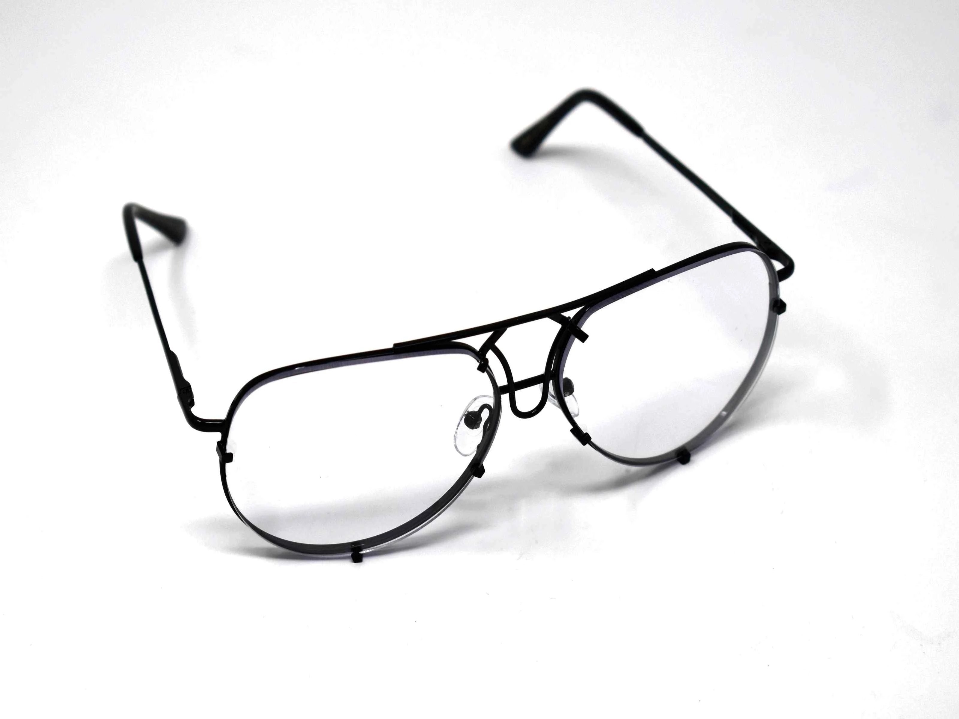 Make sure you indulge in our brilliant Viburnum Black aviator style glasses with a clear lens.